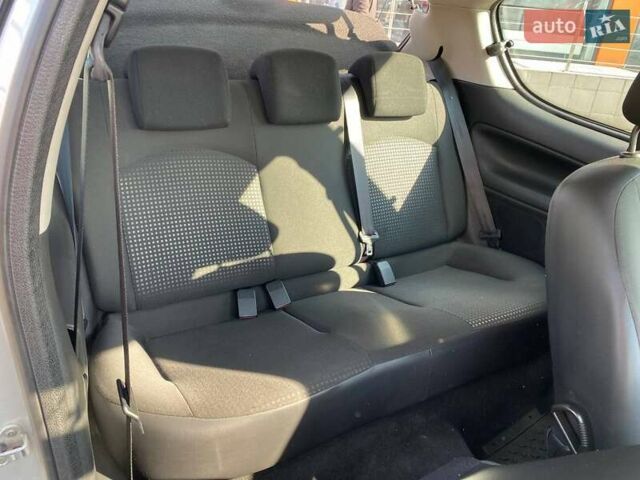 Серый Пежо 206, объемом двигателя 1.4 л и пробегом 137 тыс. км за 3900 $, фото 17 на Automoto.ua