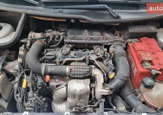 Серый Пежо 206, объемом двигателя 1.4 л и пробегом 100 тыс. км за 6500 $, фото 3 на Automoto.ua