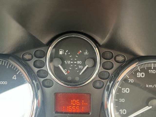 Сірий Пежо 206, об'ємом двигуна 1.4 л та пробігом 116 тис. км за 4800 $, фото 7 на Automoto.ua