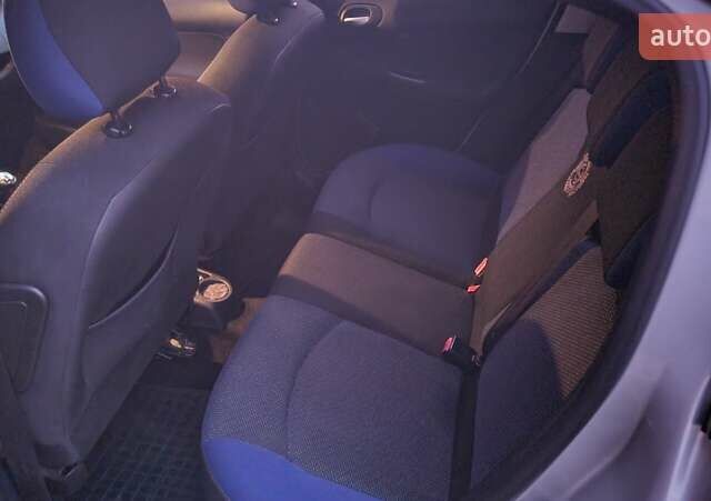 Серый Пежо 206, объемом двигателя 1.4 л и пробегом 100 тыс. км за 6500 $, фото 10 на Automoto.ua