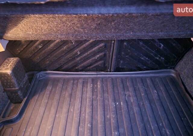 Серый Пежо 206, объемом двигателя 1.4 л и пробегом 100 тыс. км за 6500 $, фото 9 на Automoto.ua