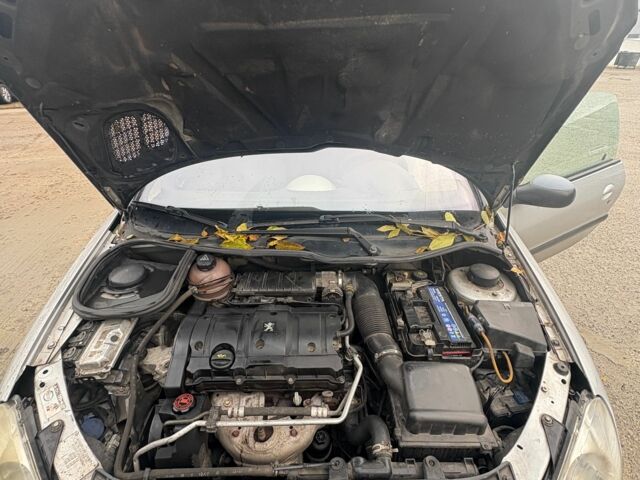 Серый Пежо 206, объемом двигателя 1.6 л и пробегом 220 тыс. км за 2854 $, фото 7 на Automoto.ua