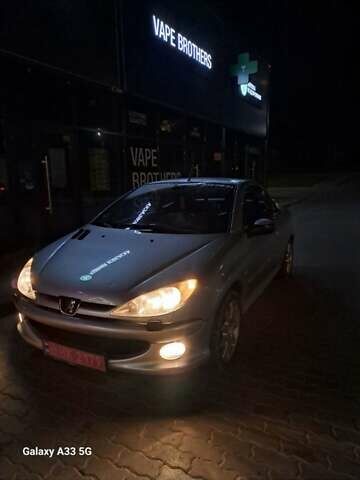 Сірий Пежо 206, об'ємом двигуна 2 л та пробігом 244 тис. км за 4999 $, фото 14 на Automoto.ua