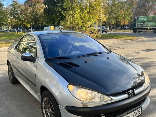 Серый Пежо 206, объемом двигателя 1.6 л и пробегом 220 тыс. км за 2854 $, фото 2 на Automoto.ua