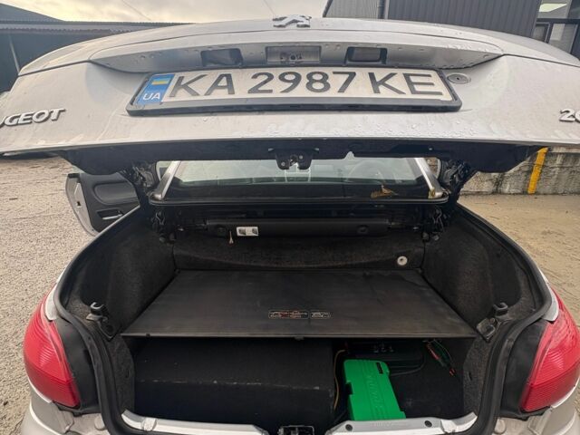 Серый Пежо 206, объемом двигателя 1.6 л и пробегом 220 тыс. км за 2854 $, фото 9 на Automoto.ua