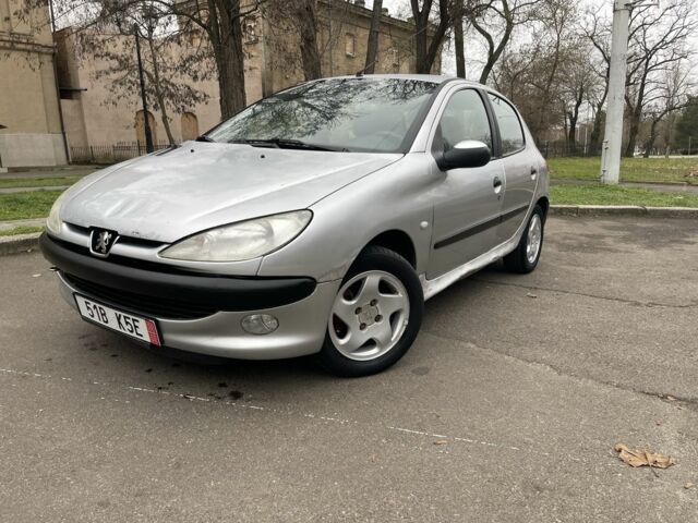 Серый Пежо 206, объемом двигателя 1.9 л и пробегом 220 тыс. км за 1299 $, фото 9 на Automoto.ua