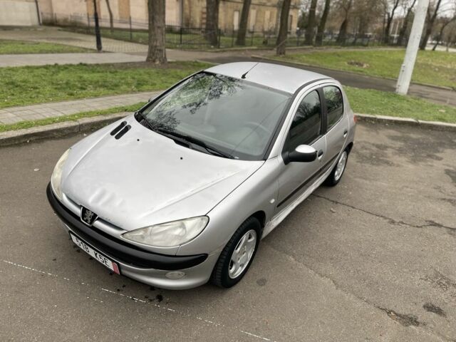 Серый Пежо 206, объемом двигателя 1.9 л и пробегом 220 тыс. км за 1299 $, фото 10 на Automoto.ua