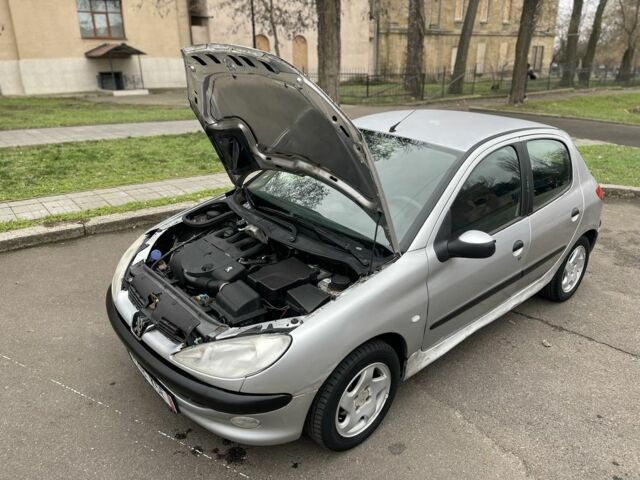 Серый Пежо 206, объемом двигателя 1.9 л и пробегом 220 тыс. км за 1299 $, фото 22 на Automoto.ua