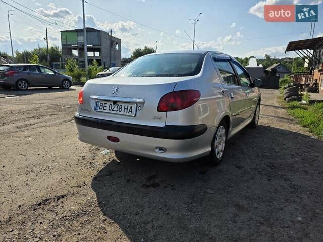 Сірий Пежо 206, об'ємом двигуна 1.36 л та пробігом 87 тис. км за 3000 $, фото 2 на Automoto.ua