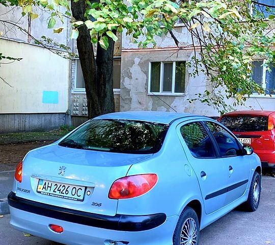 Серый Пежо 206, объемом двигателя 1.4 л и пробегом 116 тыс. км за 3499 $, фото 4 на Automoto.ua