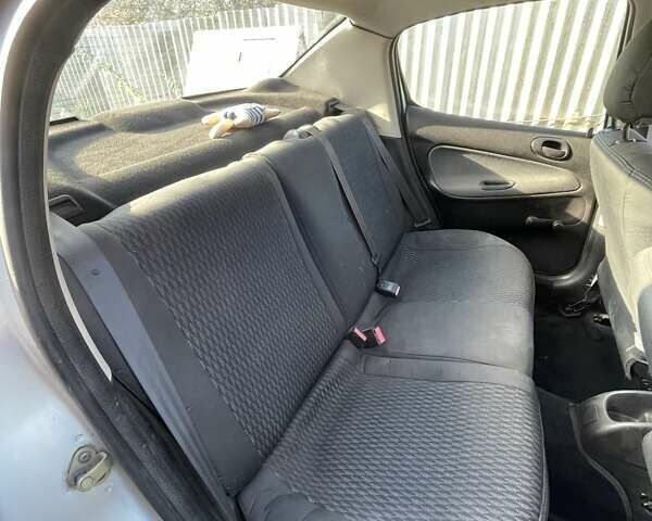 Серый Пежо 206, объемом двигателя 1.36 л и пробегом 150 тыс. км за 3500 $, фото 20 на Automoto.ua