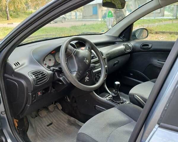 Пежо 206 2008 в Золочев на Automoto.ua Серый Пежо 206, объемом двигателя 1.36 л и пробегом 268 тыс. км за 3000 $, фото 16 на Automoto.ua