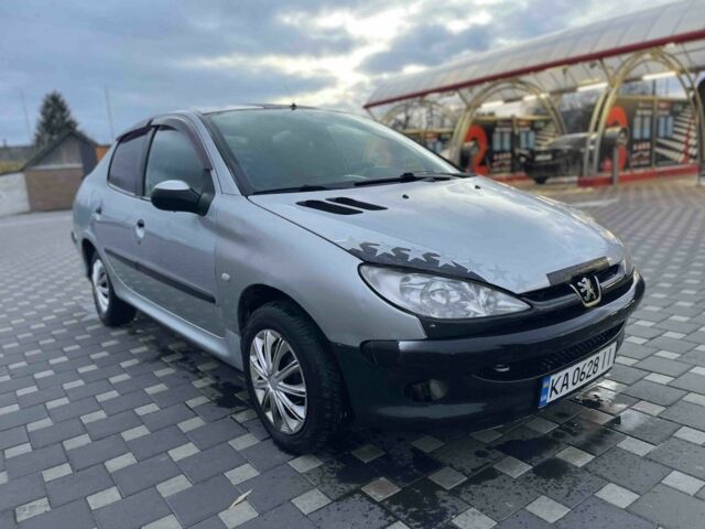 Серый Пежо 206, объемом двигателя 1.4 л и пробегом 250 тыс. км за 1900 $, фото 22 на Automoto.ua