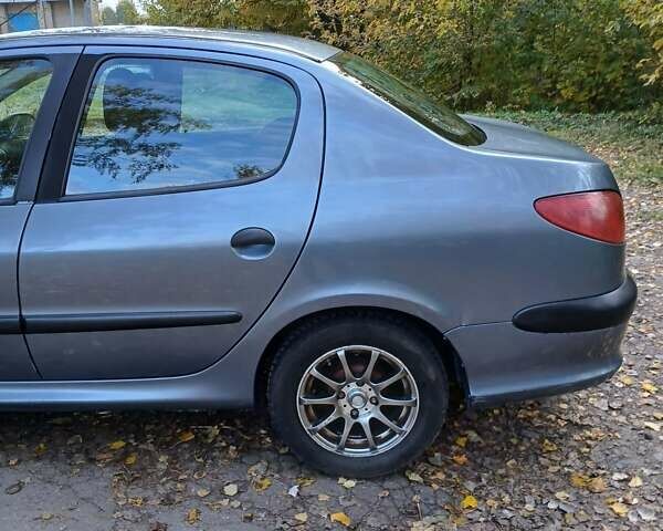 Пежо 206 2008 в Золочев на Automoto.ua Серый Пежо 206, объемом двигателя 1.36 л и пробегом 268 тыс. км за 3000 $, фото 4 на Automoto.ua