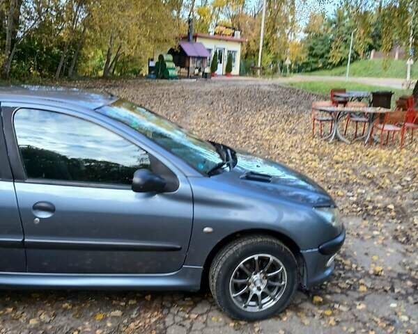 Пежо 206 2008 в Золочев на Automoto.ua Серый Пежо 206, объемом двигателя 1.36 л и пробегом 268 тыс. км за 3000 $, фото 6 на Automoto.ua