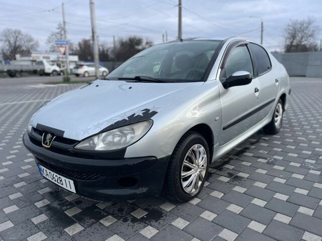 Серый Пежо 206, объемом двигателя 1.4 л и пробегом 250 тыс. км за 1900 $, фото 20 на Automoto.ua