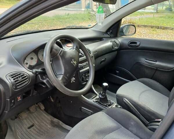 Пежо 206 2008 в Золочев на Automoto.ua Серый Пежо 206, объемом двигателя 1.36 л и пробегом 268 тыс. км за 3000 $, фото 17 на Automoto.ua