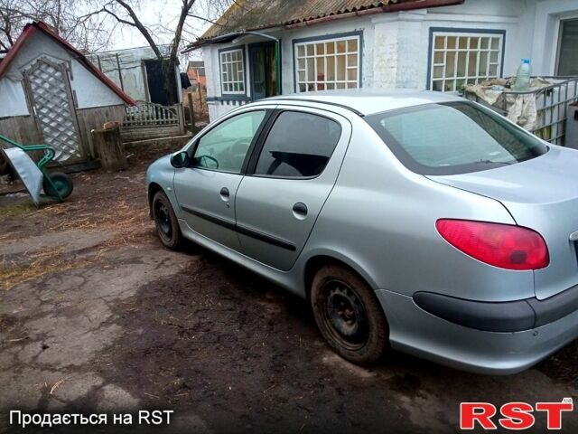 Сірий Пежо 206, об'ємом двигуна 1.4 л та пробігом 208 тис. км за 3999 $, фото 5 на Automoto.ua