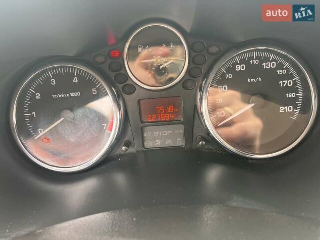 Сірий Пежо 206, об'ємом двигуна 1.36 л та пробігом 228 тис. км за 5800 $, фото 11 на Automoto.ua