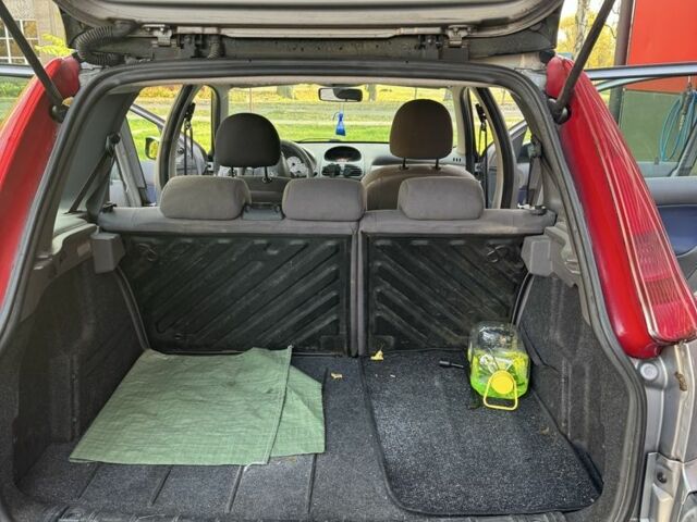 Серый Пежо 206, объемом двигателя 1.4 л и пробегом 202 тыс. км за 2499 $, фото 5 на Automoto.ua