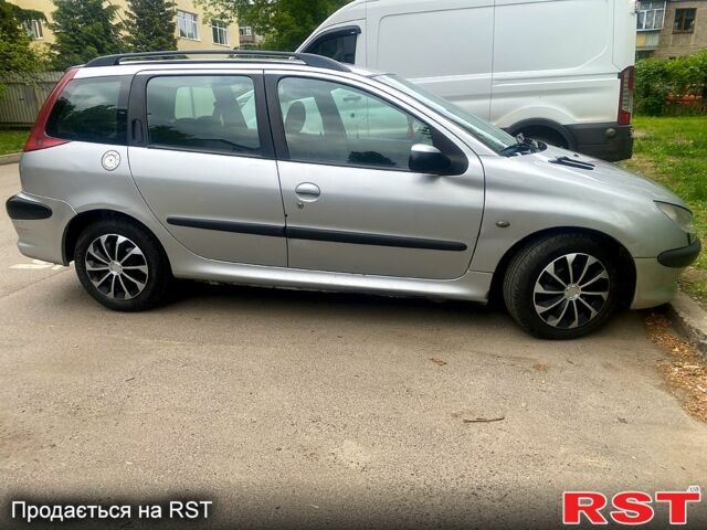 Серый Пежо 206, объемом двигателя 2 л и пробегом 300 тыс. км за 2800 $, фото 4 на Automoto.ua