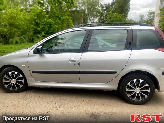 Серый Пежо 206, объемом двигателя 2 л и пробегом 300 тыс. км за 2800 $, фото 5 на Automoto.ua