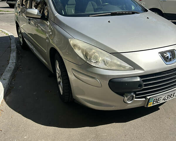 Серый Пежо 206, объемом двигателя 2 л и пробегом 202 тыс. км за 3100 $, фото 1 на Automoto.ua