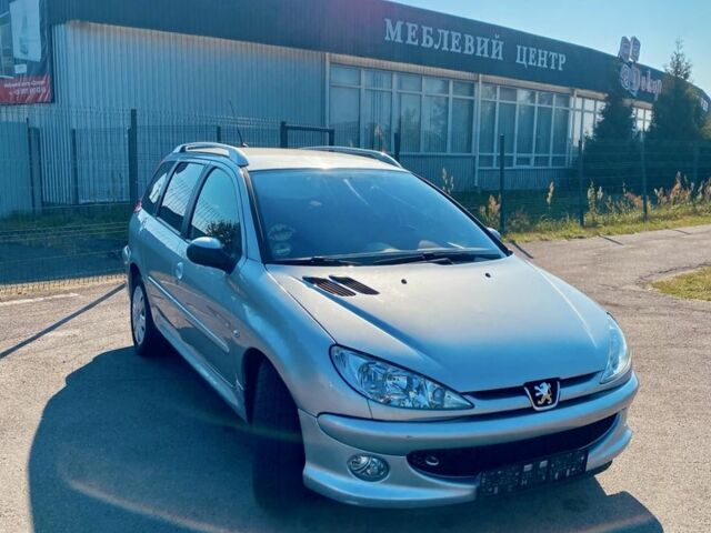 Серый Пежо 206, объемом двигателя 1.6 л и пробегом 227 тыс. км за 2450 $, фото 1 на Automoto.ua