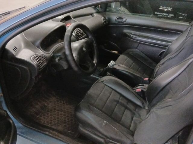 Синий Пежо 206, объемом двигателя 1 л и пробегом 230 тыс. км за 1000 $, фото 3 на Automoto.ua