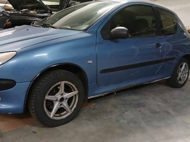 Синий Пежо 206, объемом двигателя 1 л и пробегом 230 тыс. км за 1000 $, фото 8 на Automoto.ua