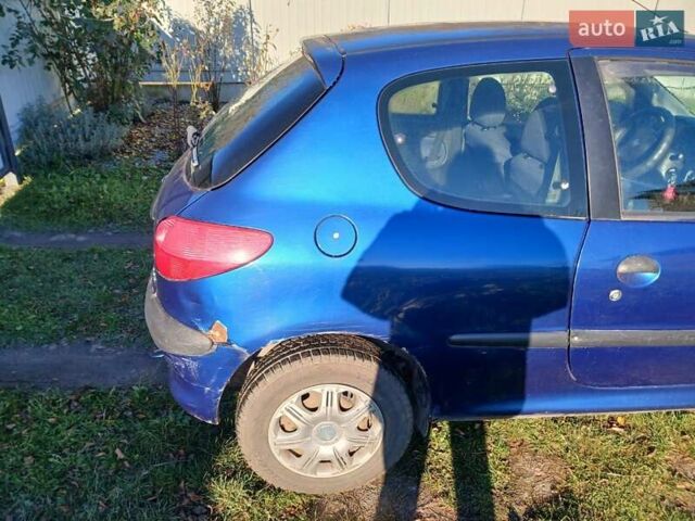 Синий Пежо 206, объемом двигателя 1.1 л и пробегом 141 тыс. км за 1700 $, фото 18 на Automoto.ua