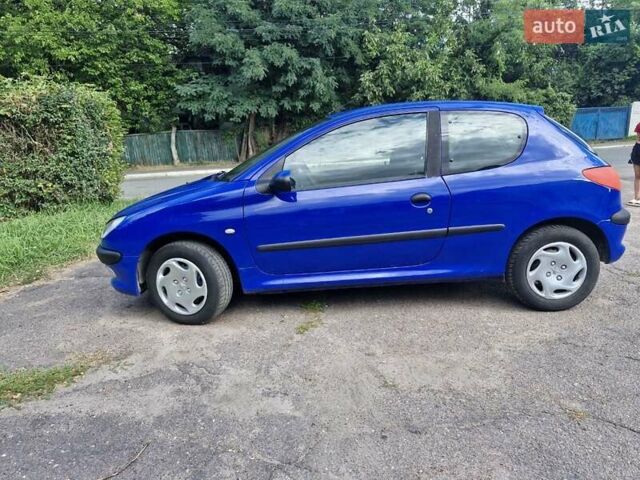 Синий Пежо 206, объемом двигателя 1.36 л и пробегом 272 тыс. км за 2600 $, фото 3 на Automoto.ua