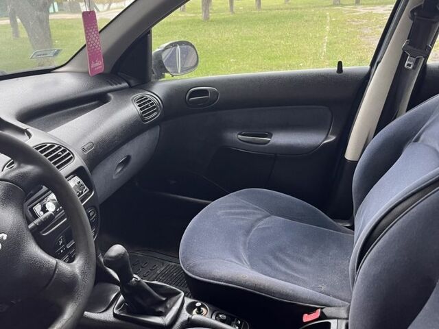 Пежо 206 2000 в Тульчине на Automoto.ua Синий Пежо 206, объемом двигателя 1.6 л и пробегом 185 тыс. км за 1250 $, фото 5 на Automoto.ua