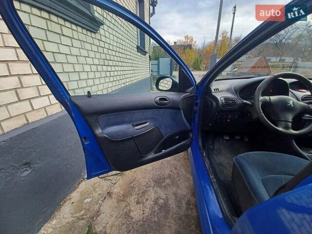 Синий Пежо 206, объемом двигателя 1.6 л и пробегом 202 тыс. км за 2900 $, фото 17 на Automoto.ua
