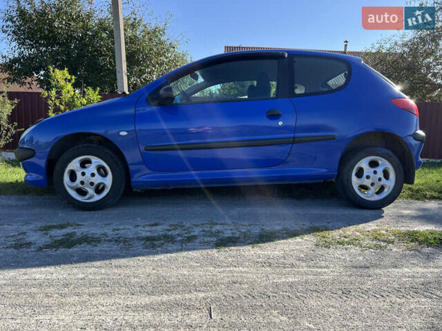 Синій Пежо 206, об'ємом двигуна 1.12 л та пробігом 195 тис. км за 3000 $, фото 11 на Automoto.ua