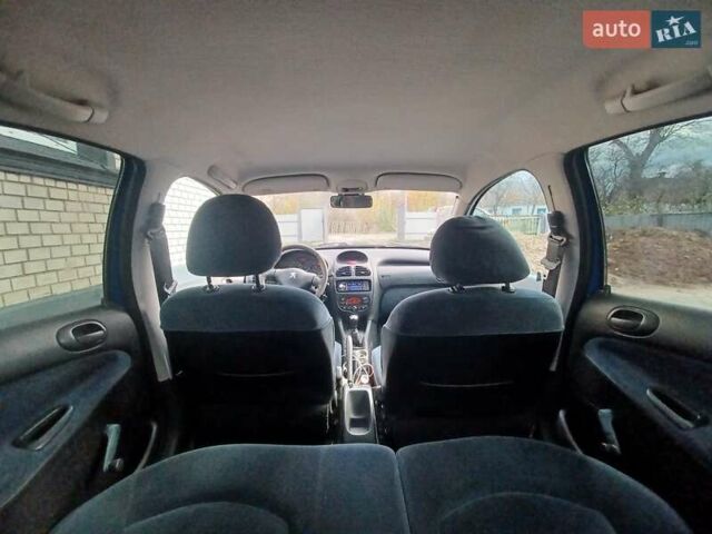 Синий Пежо 206, объемом двигателя 1.6 л и пробегом 202 тыс. км за 2900 $, фото 12 на Automoto.ua
