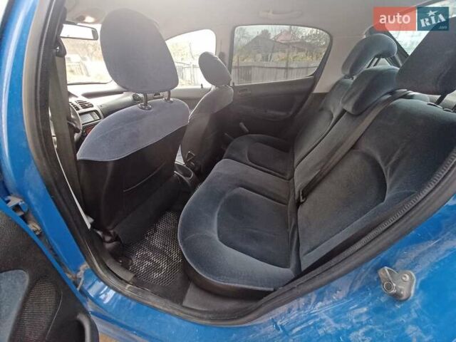 Синий Пежо 206, объемом двигателя 1.6 л и пробегом 202 тыс. км за 2900 $, фото 14 на Automoto.ua