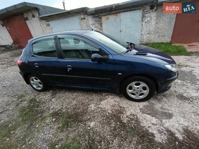 Синій Пежо 206, об'ємом двигуна 2 л та пробігом 270 тис. км за 2450 $, фото 5 на Automoto.ua