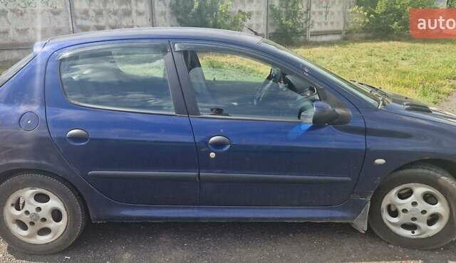 Синій Пежо 206, об'ємом двигуна 2 л та пробігом 270 тис. км за 2800 $, фото 4 на Automoto.ua