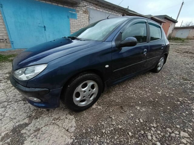 Синій Пежо 206, об'ємом двигуна 2 л та пробігом 269 тис. км за 2450 $, фото 2 на Automoto.ua