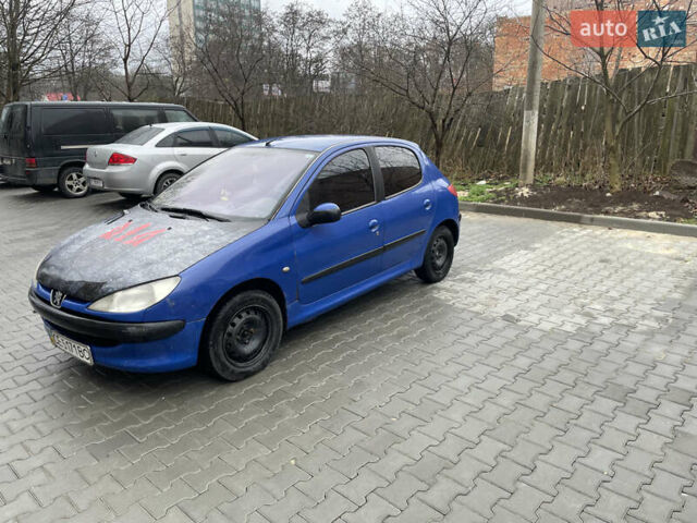 Синий Пежо 206, объемом двигателя 1.36 л и пробегом 262 тыс. км за 2750 $, фото 4 на Automoto.ua