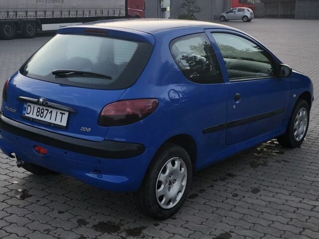 Синий Пежо 206, объемом двигателя 1.1 л и пробегом 240 тыс. км за 2300 $, фото 3 на Automoto.ua