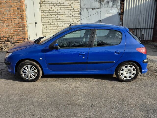 Синій Пежо 206, об'ємом двигуна 1.4 л та пробігом 188 тис. км за 2700 $, фото 4 на Automoto.ua