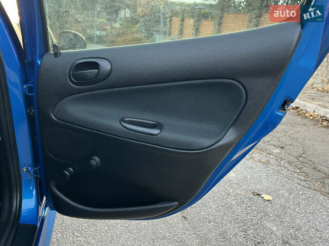 Синий Пежо 206, объемом двигателя 1.4 л и пробегом 133 тыс. км за 5500 $, фото 40 на Automoto.ua