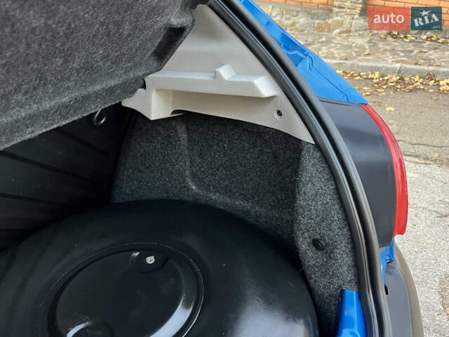 Синий Пежо 206, объемом двигателя 1.4 л и пробегом 133 тыс. км за 5500 $, фото 63 на Automoto.ua