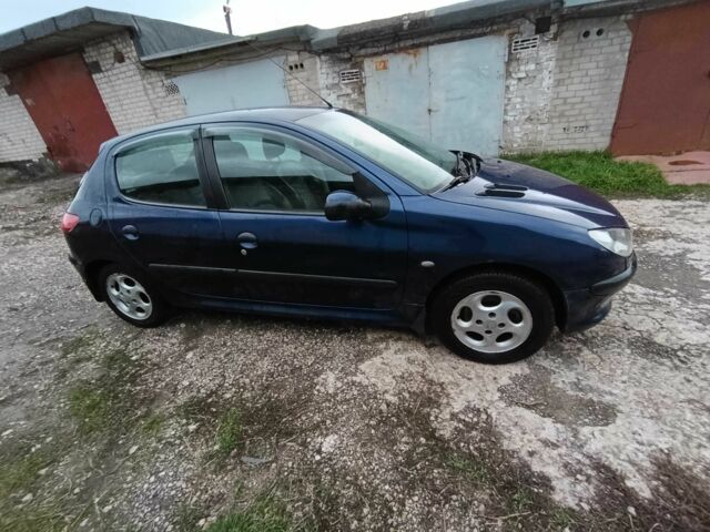 Синий Пежо 206, объемом двигателя 2 л и пробегом 269 тыс. км за 2450 $, фото 6 на Automoto.ua