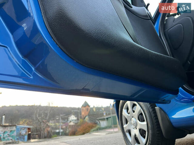 Синий Пежо 206, объемом двигателя 1.4 л и пробегом 133 тыс. км за 5500 $, фото 69 на Automoto.ua