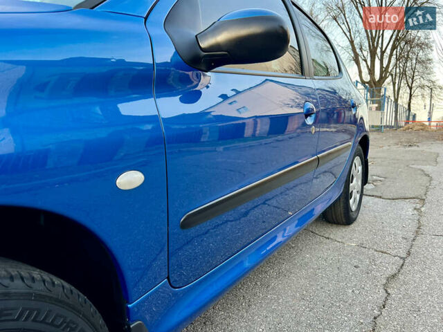 Синий Пежо 206, объемом двигателя 1.4 л и пробегом 133 тыс. км за 5500 $, фото 11 на Automoto.ua