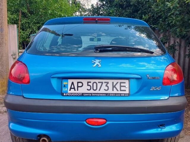 Синій Пежо 206, об'ємом двигуна 1.4 л та пробігом 200 тис. км за 3500 $, фото 2 на Automoto.ua