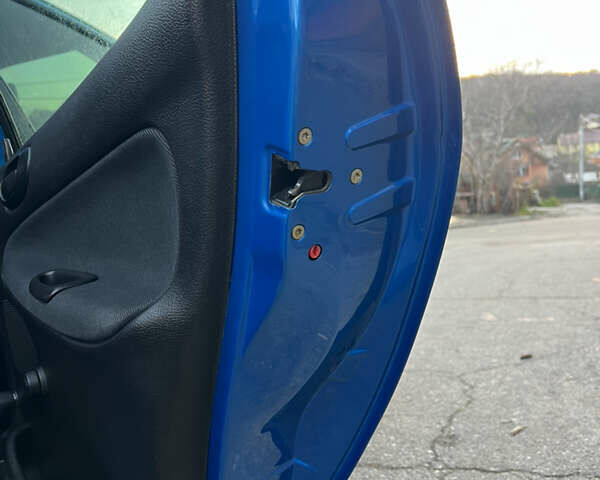 Синий Пежо 206, объемом двигателя 1.4 л и пробегом 133 тыс. км за 5500 $, фото 77 на Automoto.ua